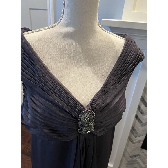 Adrianna Papell Occasions Dress SZ 16 Deep Silver-Gray Off-Shoulder Crystal Bead - Picture 3 of 10